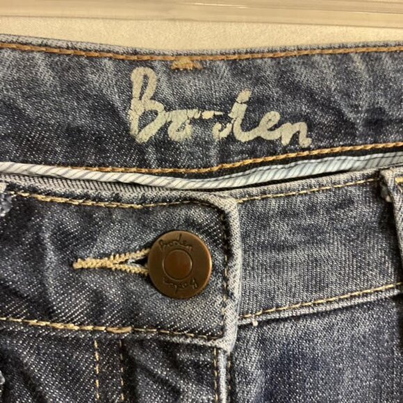 Boden‎ Denim High Rise Flare Jeans - Picture 2 of 7